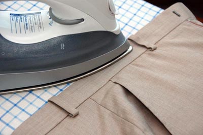 Як правильно гладити брюки зі стрілками загальні правила прасування