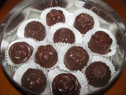 Як приготувати цукерки з гіркого шоколаду в домашніх умовах