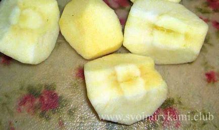 Cum să gătești o plăcintă cu mere pe o mână rapidă pentru o rețetă pas cu pas cu o fotografie