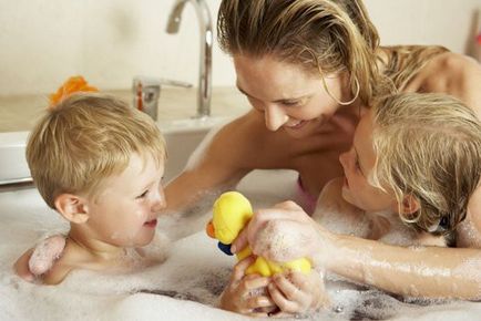 Cum să insuflați curățenia și îngrijirea copilului dumneavoastră