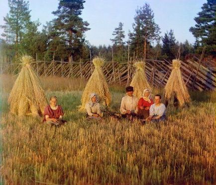 Як народжували в старовину Перуниця