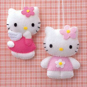 Hogyan készítsünk egy Hello Kitty puha játék, és varrni a zokni