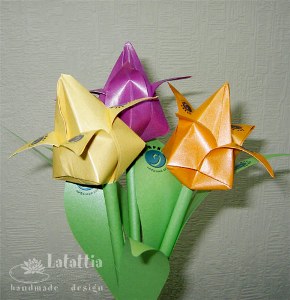 Hogyan készítsünk origami tulipán diagram papír