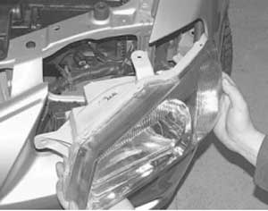 Cum să scoateți și să instalați bara de protecție față pentru accentul Hyundai