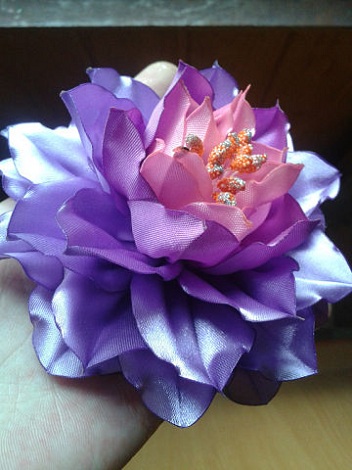 Kanzashi floare de masterat - Lotus hawaian