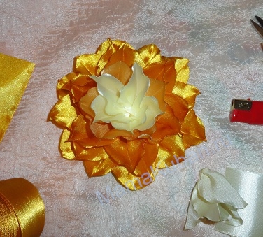 Канзаши майстер клас квітки - гавайський лотос