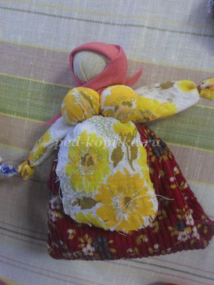 Лялька масниця з тканини своїми руками