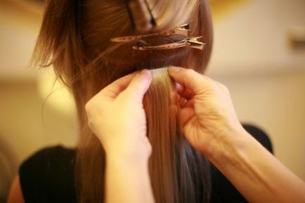 Panglică și micro-bandă de păr prelungirea părului vorbesc