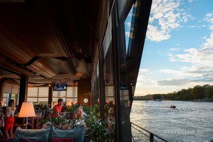 Кращі ресторани на воді від ресторанів на корабликах до дебаркадерів, топ-10