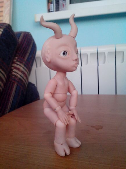Маленький демон - моя третя авторська шарнірна лялька