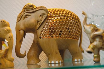 Despre colecția de figurine de elefant