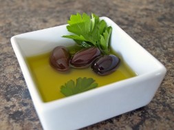 Оливкова олія від целюліту - поради щодо застосування ~ все про позбавлення від целюліту і схуднення