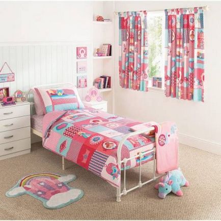 Patchwork függöny 70 kényelmes ötleteket és hogyan kell varrni a saját kezét, belső (patchwork) Patchwork függöny 70 kényelmes ötleteket és hogyan kell varrni a saját kezét, belső