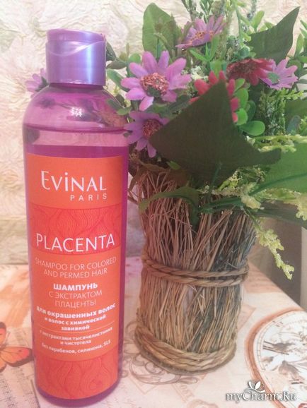 Placenta pentru a ajuta părul vopsit este un șampon evinal cu extract de placentă pentru păr vopsit și