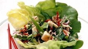 За якими незвичайним рецептами можна приготувати салат з свинячим мовою