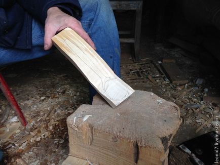 Procesul de creare a unei linguri de lemn - târg de maeștri - manual, manual