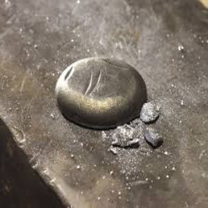 Розплавлене олово - плавимо олово і що виплавляють з олова