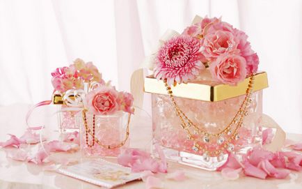 Romantikus ajándék egy rózsaszín esküvői