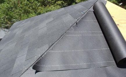 Руберойд для даху види покриття і який краще для будинку
