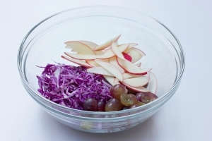 Салат з червоної капусти (рецепти приготування продукту)