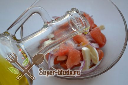 Салат з грейпфрутом і сиром, салати прості і смачні рецепти з фото