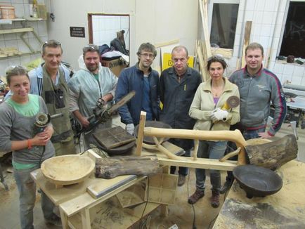 Școala de sculptură din lemn, cornoplastică și mobilier rustic abordare non-standard la lemn