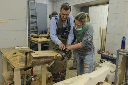 Школа дерев'яної скульптури, Корнепластика і меблів в стилі рустик нестандартний підхід до деревини