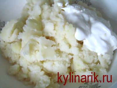 Tartule de brânză cu umplutură cu ciuperci și cartofi