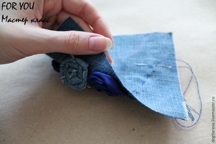 Creați un colier din material textil cu trandafiri - târg de maeștri - manual, manual