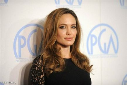 Tunsori și coafuri Angelina Jolie