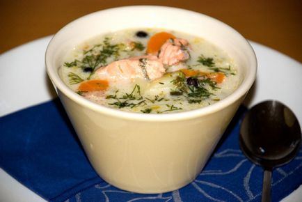 Суп із сьомги простий рецепт