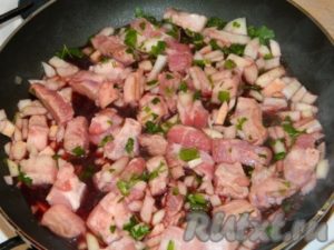 Carne de porc cu legume într-un cazan - pregătim pas cu pas o fotografie