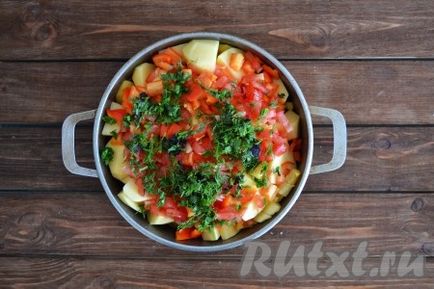 Carne de porc cu legume într-un cazan - pregătim pas cu pas o fotografie