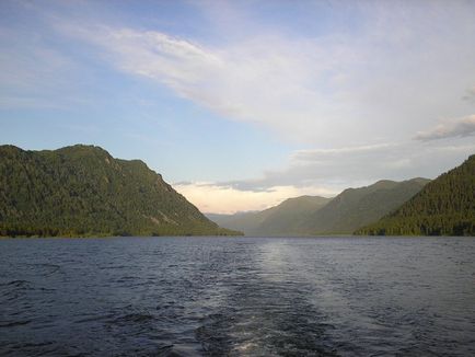 Lacul Teletskoe din Altai fotografie, hartă, în cazul în care acesta este situat