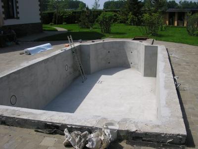 Tehnologia de turnare a bazinului de beton