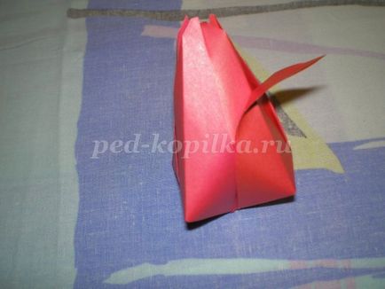 Tulips în tehnica origami