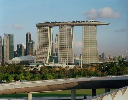 Унікальний готель marina bay sands в Сінгапурі (27 фото)