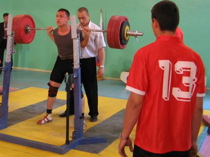 Un fel de sport de ridicare a barbell așa cum este numit