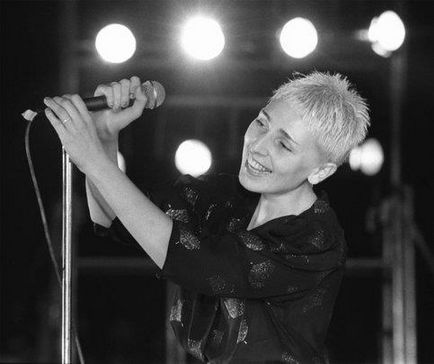 Jeanne Aguzarova - 55 biografie autentică a cântăreței