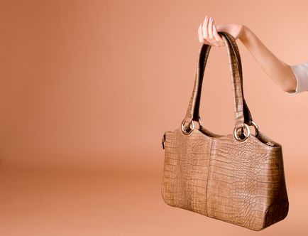 Жіноча сумка як вибрати модну модель правильної форми