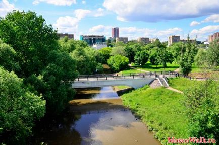 Zona de odihnă Apeductul Rostokinsky - mers pe jos în Moscova, mersul pe jos