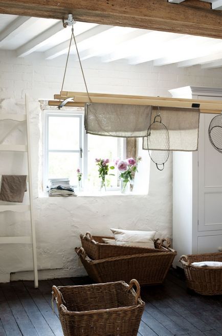 7 Ідей, де сушити білизну в квартирі без балкона