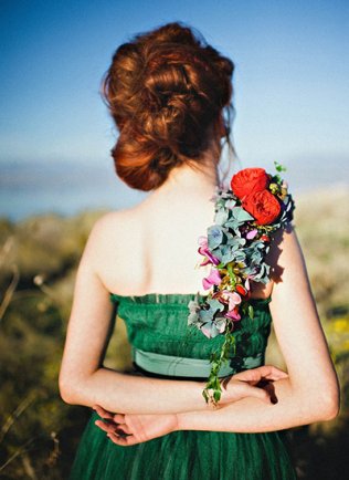 7 Motive pentru care domnisoarele de onoare au nevoie de corsaje de flori