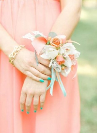 7 Motive pentru care domnisoarele de onoare au nevoie de corsaj de flori