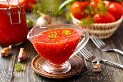 Аджика з помідорів і часнику (заготівля на зиму) без варіння 2 рецепта з фото