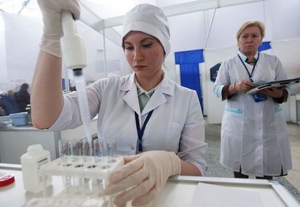 Acreditarea specialiștilor în medicina de laborator are mai mult decât răspunsuri, lekoboz