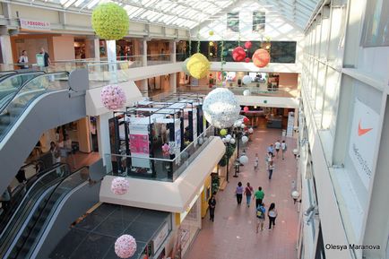 Аутлет Фокстаун швейцария, foxtown outlet, шопер