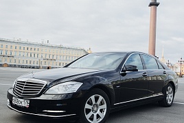 Masini pentru o nunta in Sankt Petersburg ieftine masini pentru o nunta, la cerere, cu un sofer pentru dvs.