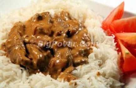 Carne de vită Stroganoff din rețeta ficatului cu fotografie, gătit pas cu pas