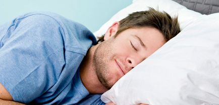 Somnul pe timp de noapte este bun sau rău, dacă somnul în timpul zilei este un adult